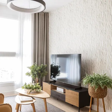 Apartment One Bed On 14 Floor Urban Sky By P&o *